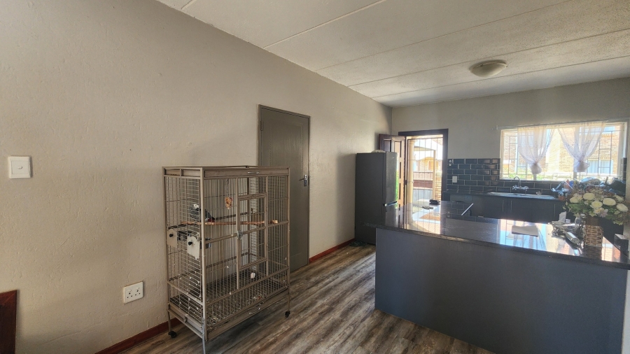 To Let 3 Bedroom Property for Rent in Baillie Park North West